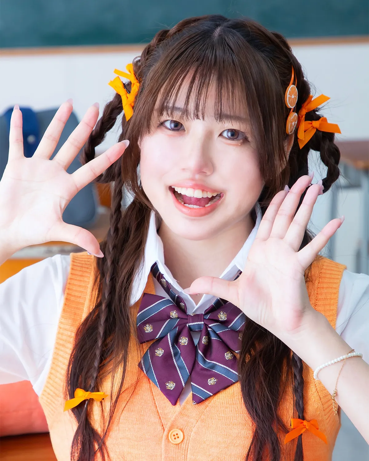 つばふぁみメンバー　えびまよ恋　プロフィール写真　学生服