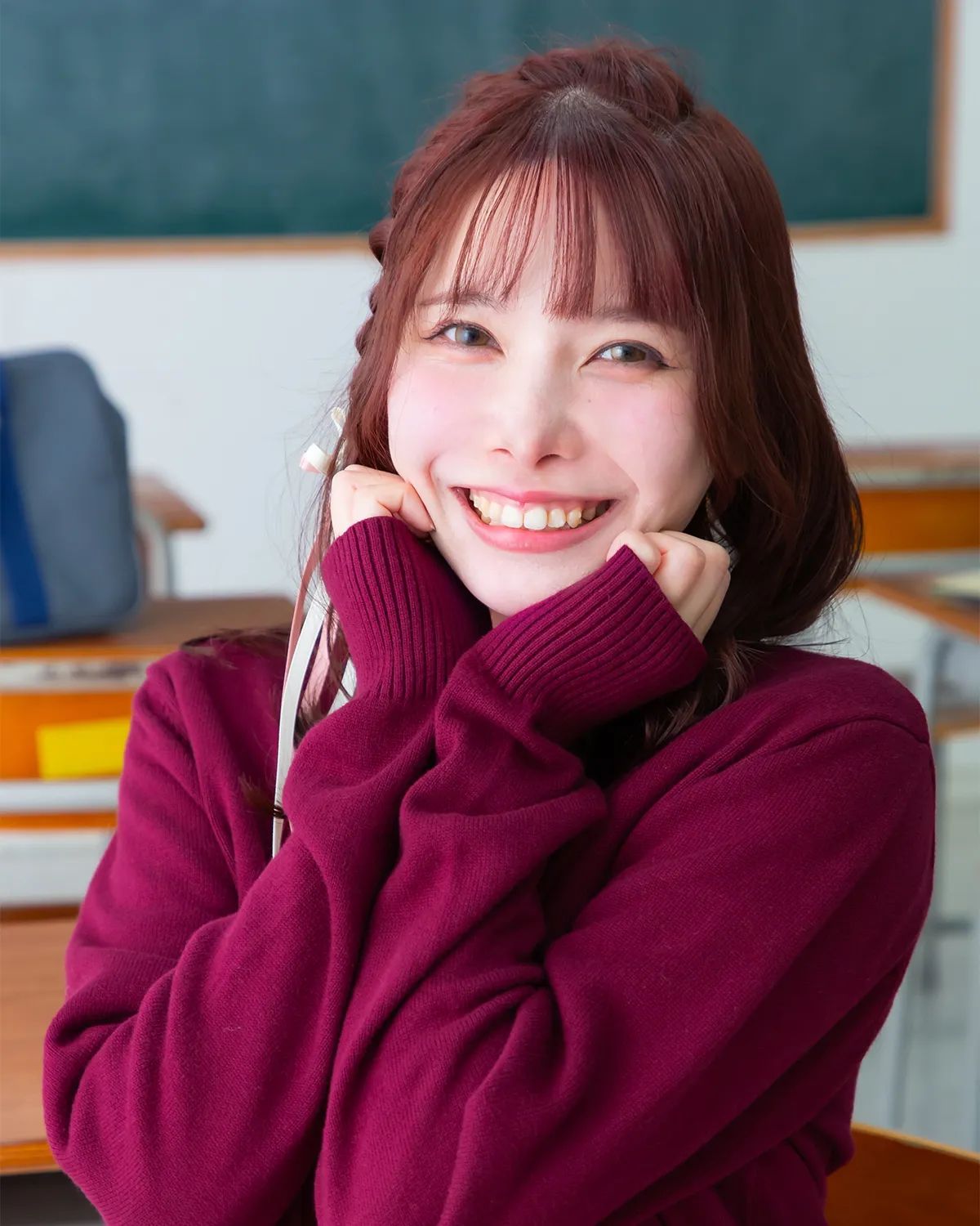 つばふぁみメンバー　愛乃ゆあ　プロフィール写真　学生服